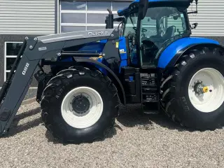 New Holland T7.270 AC med frontlift og frontlæsser