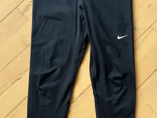 NIKE LEGGINGS – STR. M  