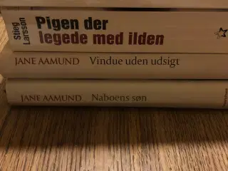 Jane Aamund og Stieg Larsson bøger