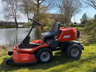 Husqvarna rider 11 NYT KLIPPERBORD