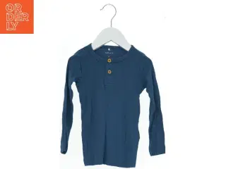 Langærmet bluse til børn fra Name It (str. 98)