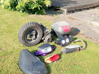 Peouget scooter