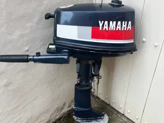 Yamaha 5 hk påhængsmotor nyserviseret