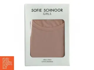 Undertøj fra Sofie Schnoor (str. 152)