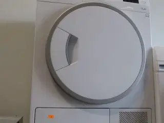 Kondenstørretumbler BLOMBERG BTGH 473 W0