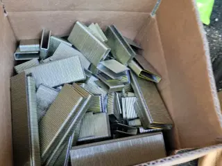 Sømpistol søm