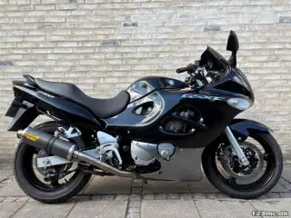 Suzuki GSX 750 F