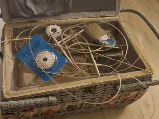 Forskellige strikke pinde størrelse 