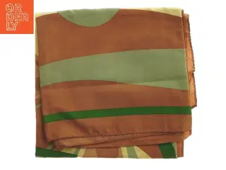 Nyt Dekorativt tørklæde med mønster (str. 92x92 cm)