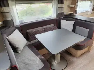 Hobby DE LUXE EDITION 560 KMFe