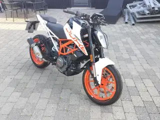 Ktm Duke 390