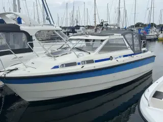 Flipper 740 motorbåd