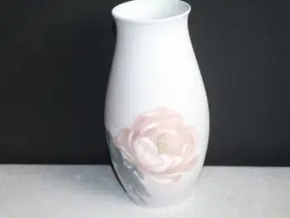 Vase med pæon, Bing og Grøndahl