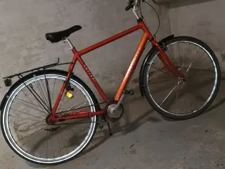 KILDEMOES rød 28"  57cm ,3 gear , Løs  ,ny dæk bag