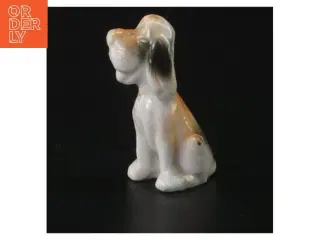Lille Nuser Bassett porcelænshund (str. 6 cm)