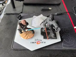 Disney infinity 3.0 med platform og 12 figurer