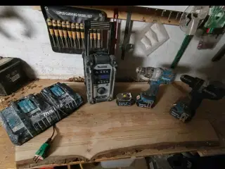 Makita 2x boremaskine og radio FAST PRIS 