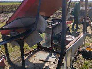 Førerhus til Ferguson traktor 