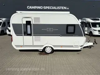 2019 - Hobby De Luxe 400 SFE   Pæn og velholdt Hobby De Luxe 400 SFe fra 2019 - Kan nu opleves hos Camping-Specialisten i Silkeborg