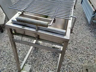 Grill i rustfri stål. 