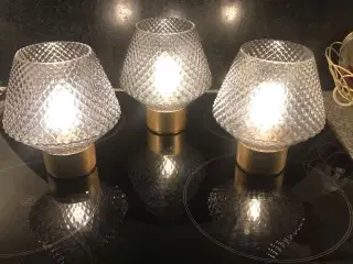 3 batteridrevne lamper