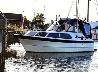 Motorbåd Carat 7400 