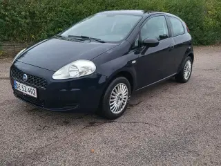 Billig Fiat grande punto med 8 mdr syn