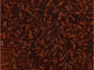Rocaiperler 2-cut, diam. 1,7 mm, str. 15/0, hulstr. 0,5 mm, brun, 25g/ 1 pk.