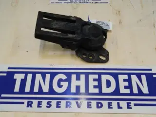 Case Puma 200 CVX Skærm holder 48020802