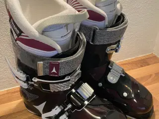 ATOMIC Skistøvler str. 39/40 - brugt 2 gange