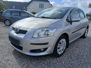 Toyota Auris 1,6 Nysynet 