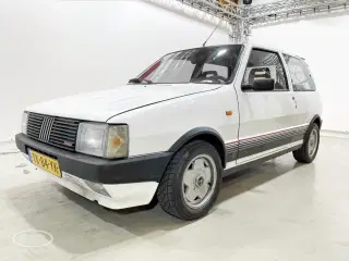 Rustfri Fiat Uno Turbo (replica)