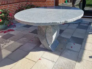 Ø120 Granit havebord - Flot stand som nyt