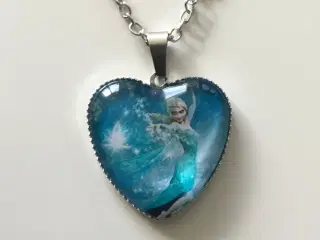 Frost halskæde med hjerte vedhæng med Elsa Frost