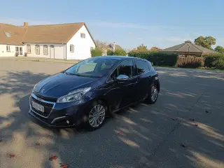 Peugeot 208 1,6 BlueHDi 100 Allure Sky