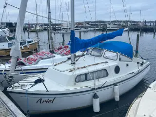 Motorsejler 21 fod med havne plads 