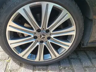 Mercedes alufælge 19" med vinterdæk 