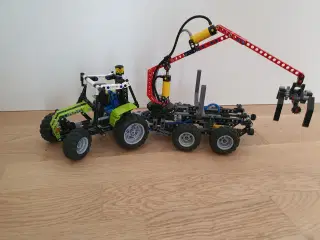 LEGO teknik, Traktor med forstkran