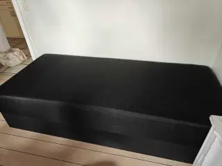 Boxmadras med opbevaring under 