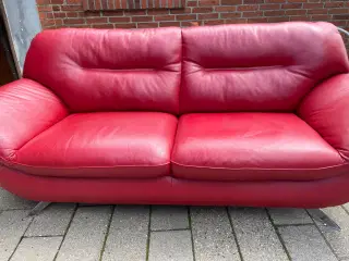Flot rød sofa design Hjort Knudsen 