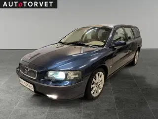 Volvo V70 2,4 140 Momentum