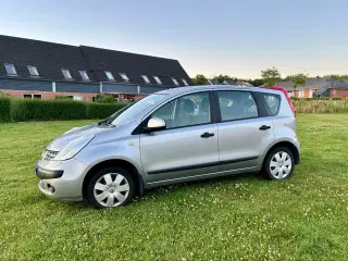 Nissan Note 1,6 benzin