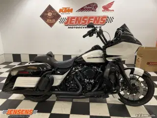 Harley-Davidson FLHTRU Road Glide Ultra