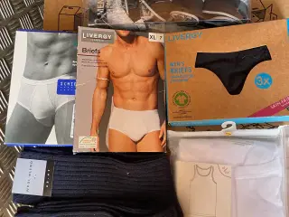 Pakke nr. 17, undertøj og strømper 