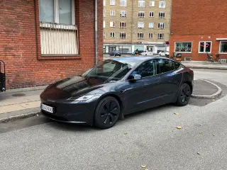 Tesla Model 3  Long Range AWD