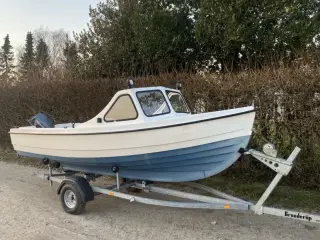 Jolle inklusiv motor og trailer