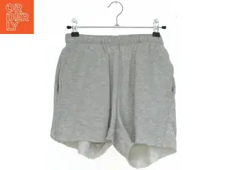 Grå sweatshorts fra Fruit of the loom (str. 152)