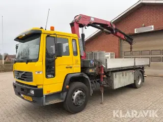 Lastbil Volvo Fl 18 E 4x2 Luft med HMF 1430 kran
