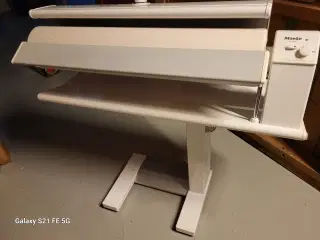 Miele strygerulle model B 890 - 220/230 Volt