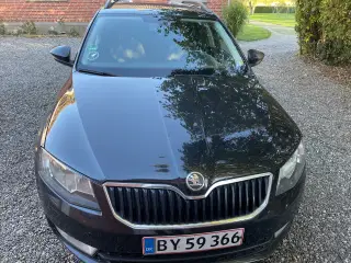 Skoda Octavia Combi 2,0 TDI - DSG. 